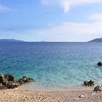 App For 5 Persons, Big Terrace, 2 Bdr, 299 * 라벡