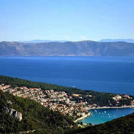 App For 5 Persons, Big Terrace, 2 Bdr, 299 Apartment *