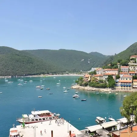 App For 5 Persons, Big Terrace, 2 Bdr, 299 Apartment Rabac