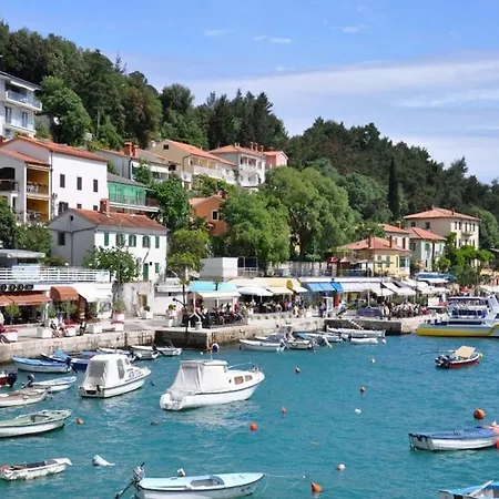App For 5 Persons, Big Terrace, 2 Bdr, 299 * Rabac