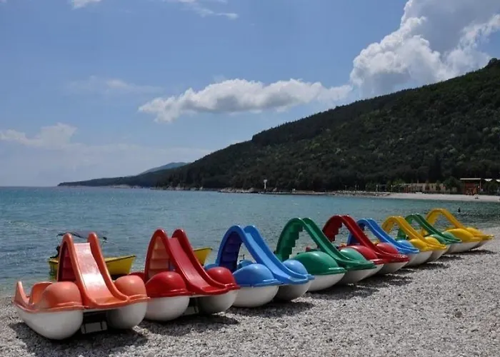 App For 5 Persons, Big Terrace, 2 Bdr, 299 *