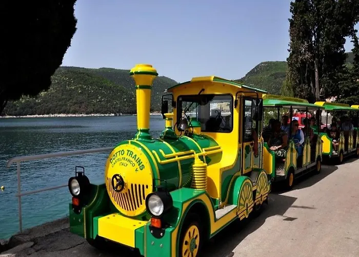 App For 5 Persons, Big Terrace, 2 Bdr, 299 라벡