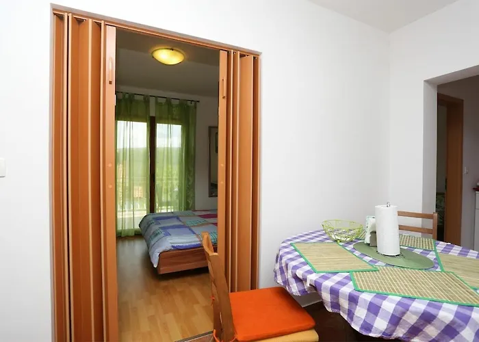 App For 5 Persons, Big Terrace, 2 Bdr, 299 아파트 *