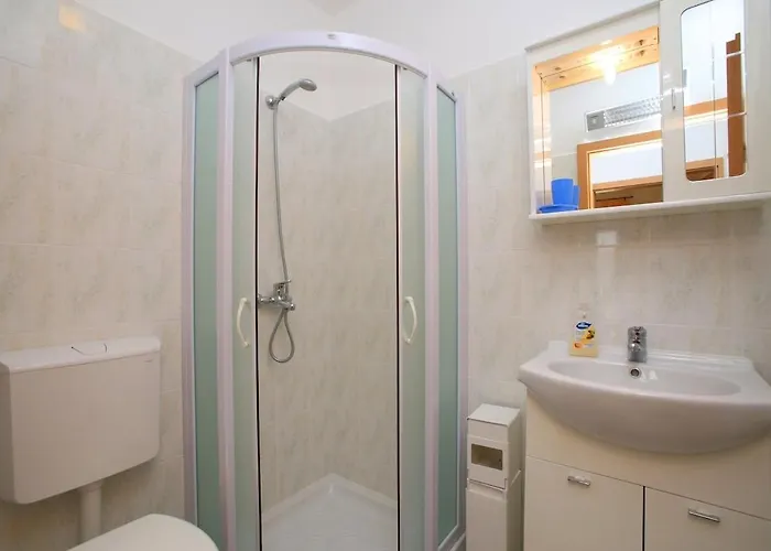 App For 5 Persons, Big Terrace, 2 Bdr, 299 *