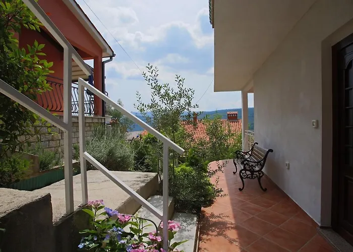 App For 5 Persons, Big Terrace, 2 Bdr, 299