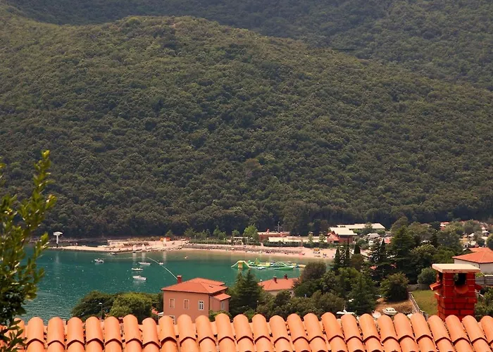 Apartman App For 5 Persons, Big Terrace, 2 Bdr, 299 *