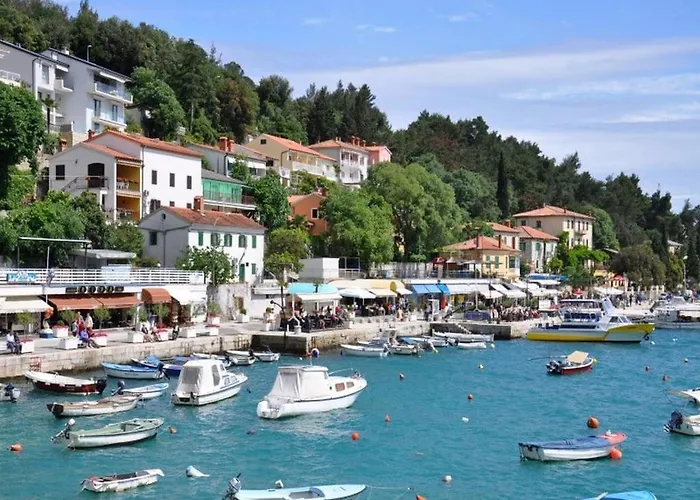 App For 5 Persons, Big Terrace, 2 Bdr, 299 * Rabac